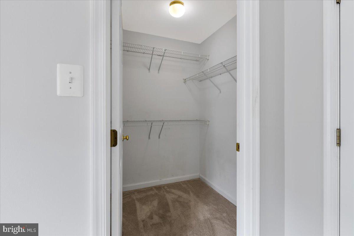 SUMMERS GROVE - Residential Lease