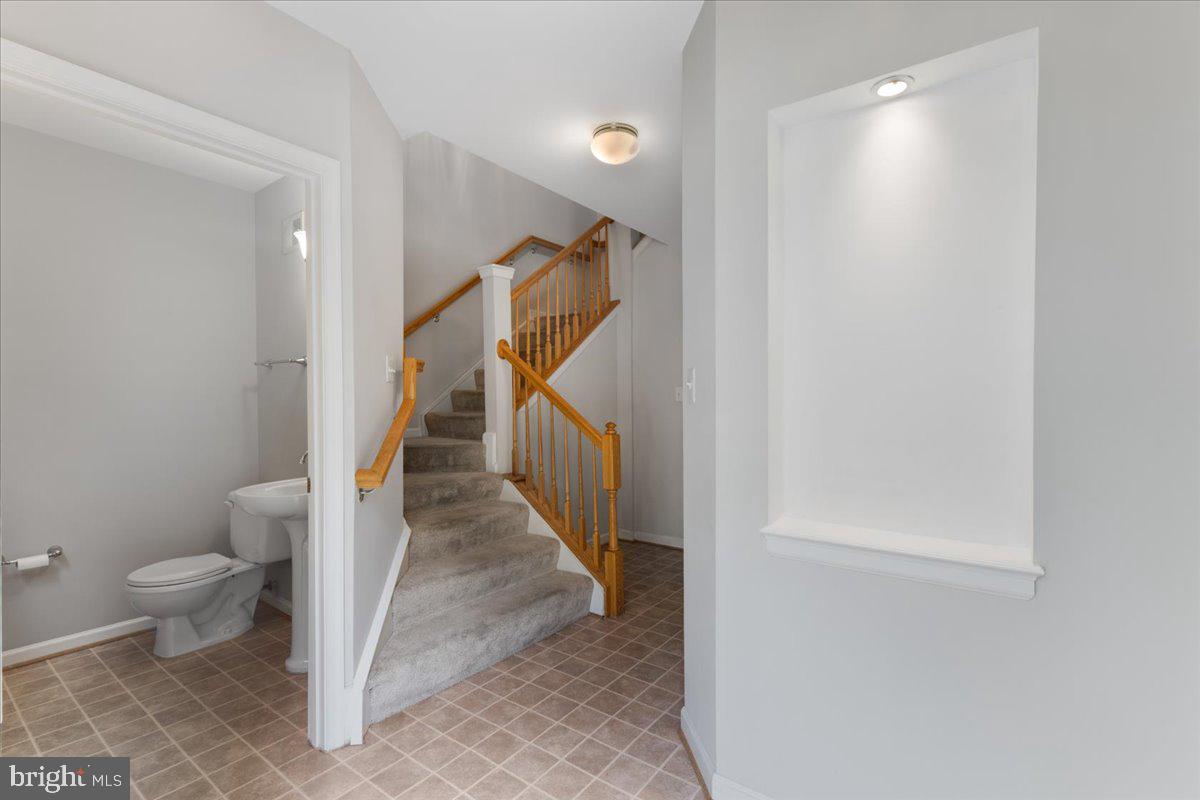 SUMMERS GROVE - Residential Lease