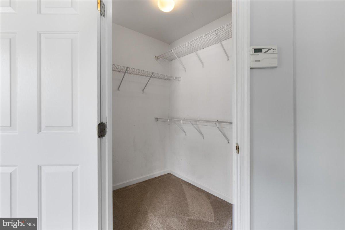 SUMMERS GROVE - Residential Lease