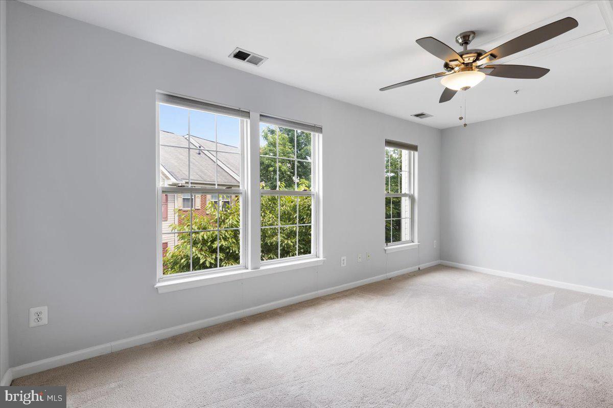 SUMMERS GROVE - Residential Lease