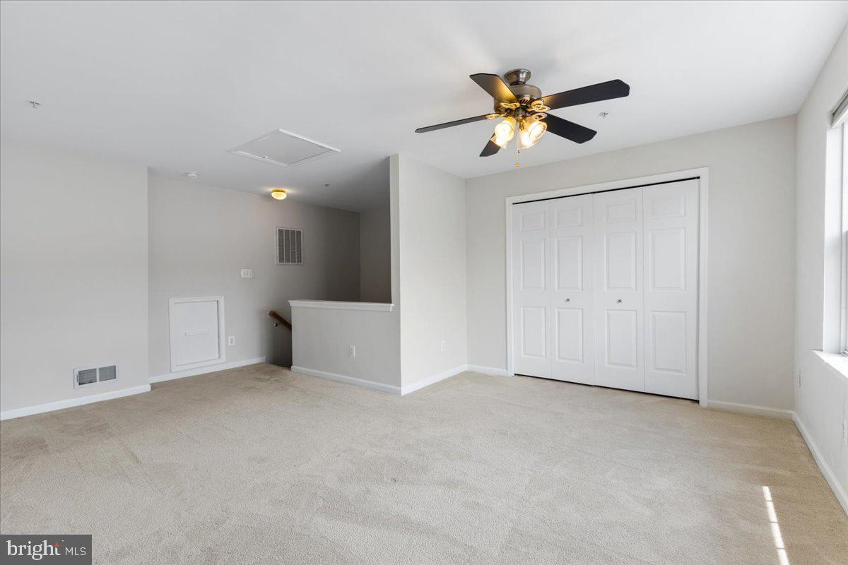 SUMMERS GROVE - Residential Lease