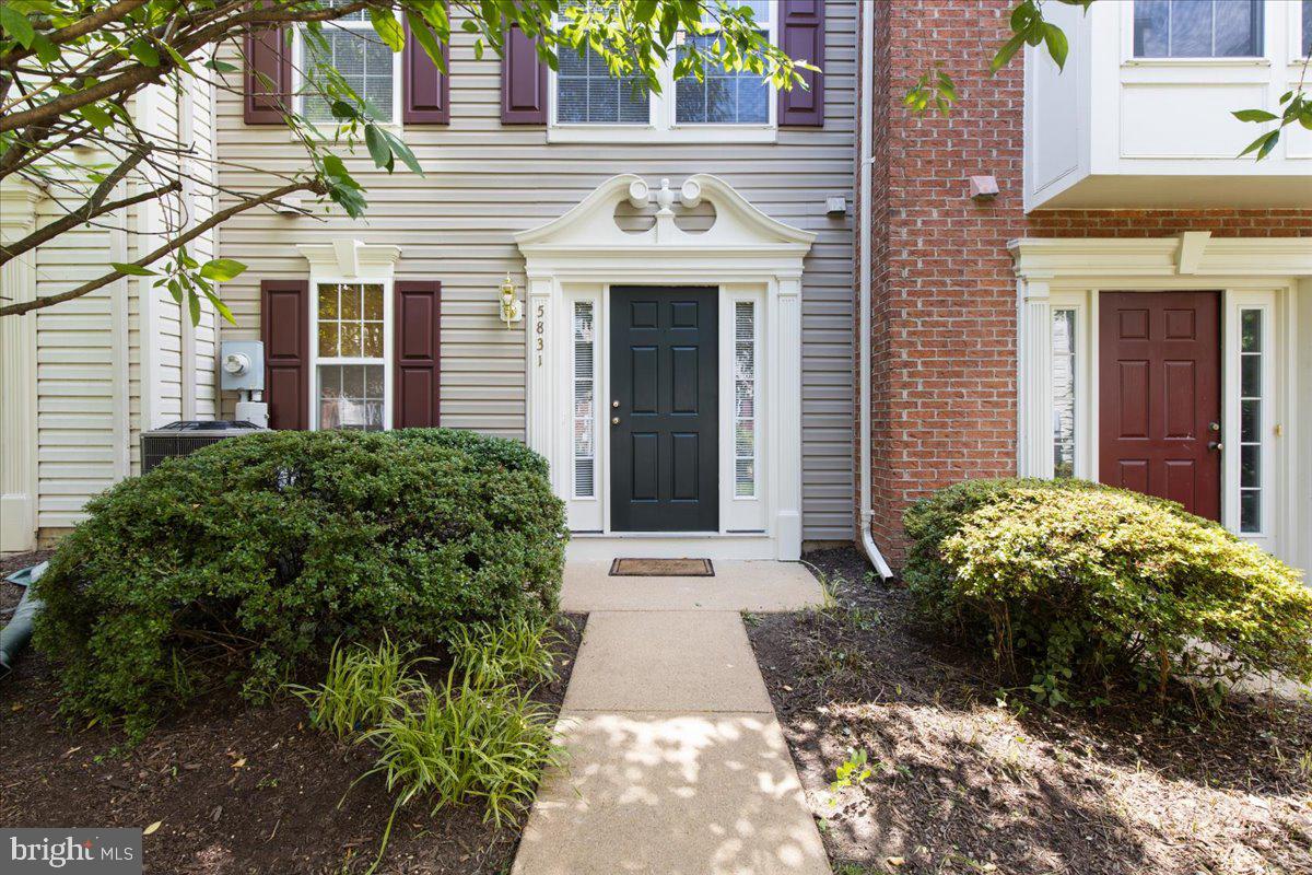 SUMMERS GROVE - Residential Lease