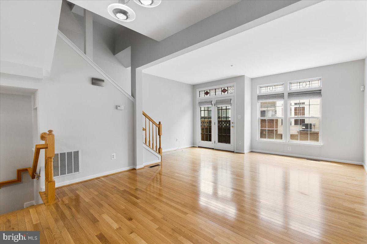 SUMMERS GROVE - Residential Lease