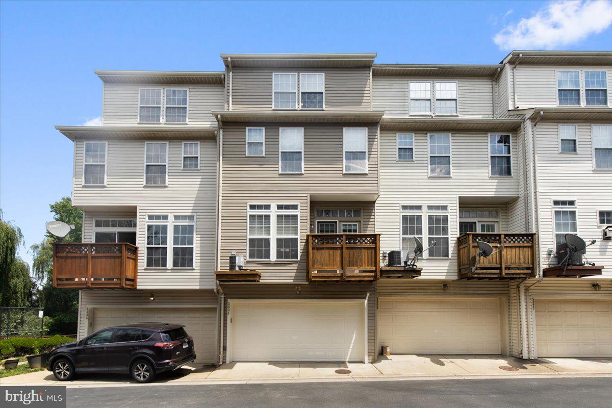 SUMMERS GROVE - Residential Lease