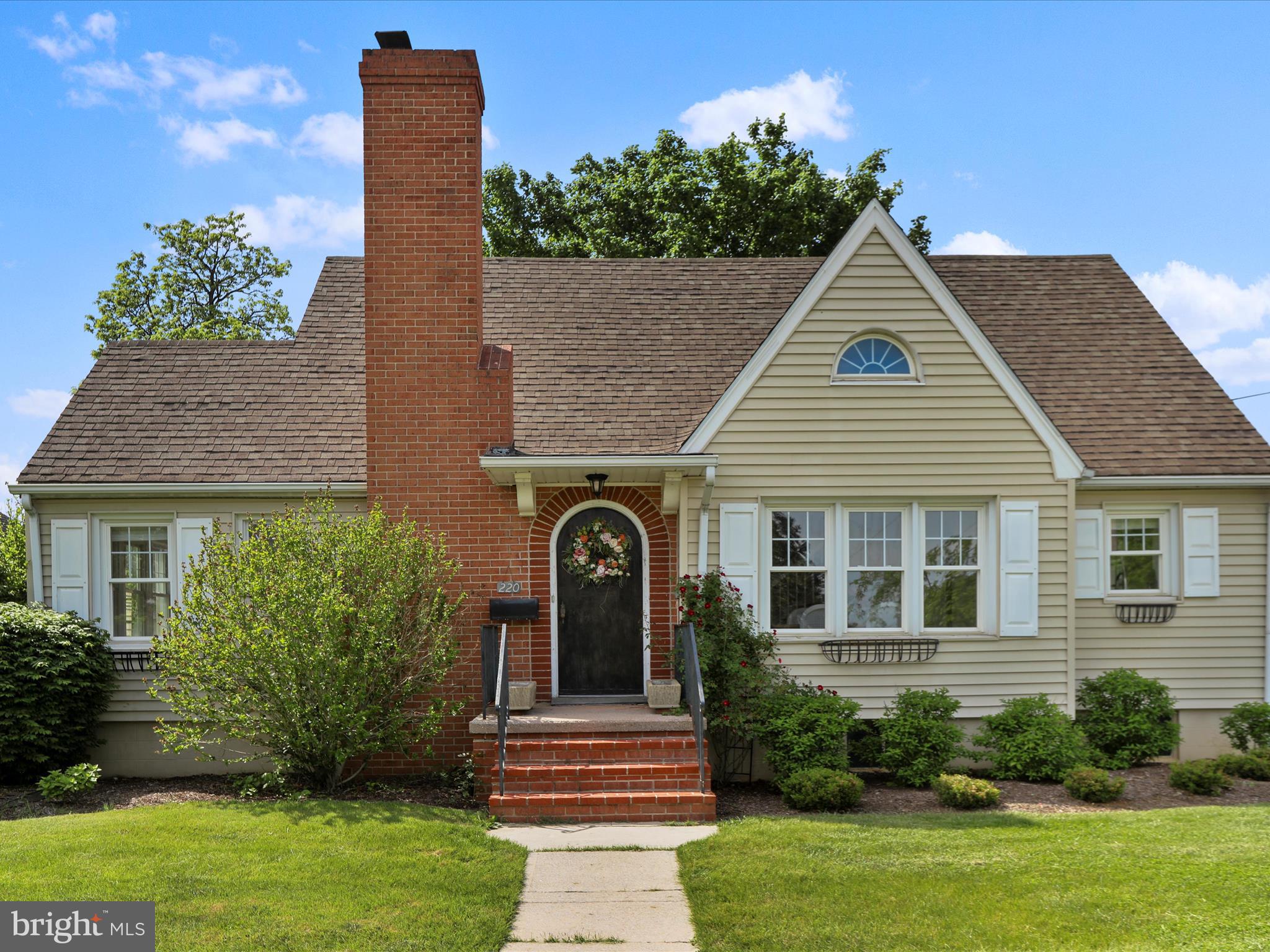 MULTIPLE OFFERS RECEIVED. Please submit highest and best by 7pm, Monday, 5/12/25. Honey, stop the car! Cute as a button Cape Cod on a corner fenced in lot in walking distance to War Memorial Park! Location, location, location! The inside is full of charm and character with hardwood flooring and arched doorways. There is a large living room with gas fireplace, separate dining room, mudroom, entry level bedroom, and full bathroom all on the main floor. Upstairs is a large bedroom with built in dressers, large closet, a smaller bedroom that is a beautiful nursery, and full bathroom with walk in shower. The outside is perfect for entertaining on the concrete patio and includes a wooden deck with ramp leading into the living room. The detached garage has room for 2 cars. The unfinished basement has plenty of room for storage and or a workroom and has walk up stairs, active radon mitigation system, and 2 sump pumps. The entire back yard has a 5' wrought iron fence that was installed in 2021. The home was painted in 2020, kitchen flooring installed 2020, upstairs HVAC installed 2020. Seller is offering a home warranty. This one will not last long!