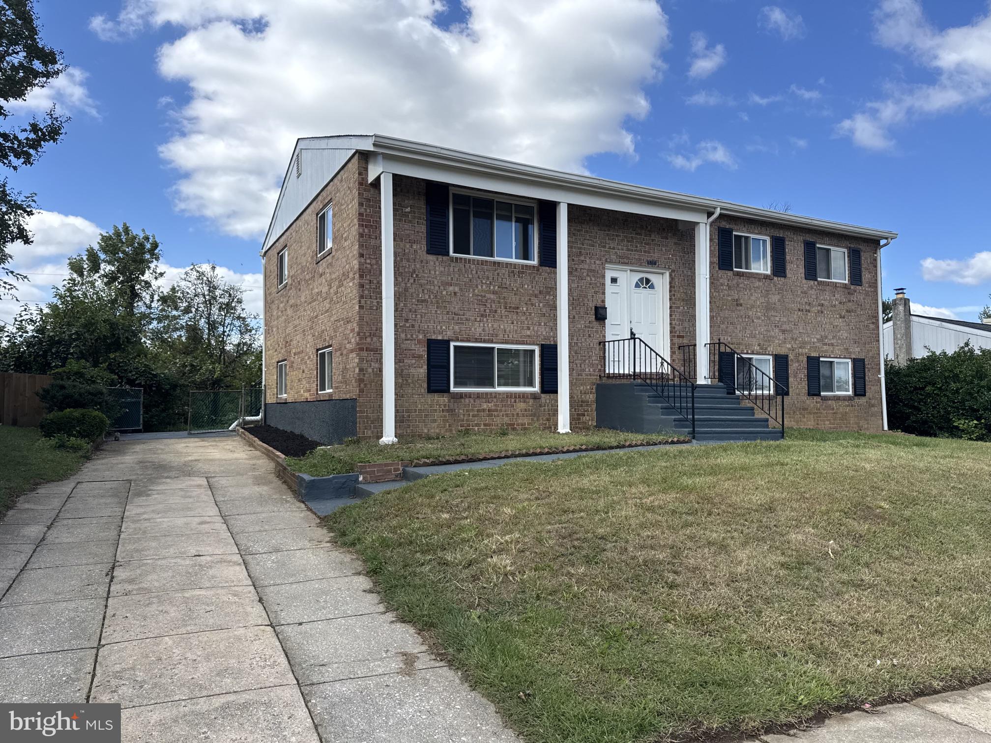 1510 ADAMSVIEW ROAD