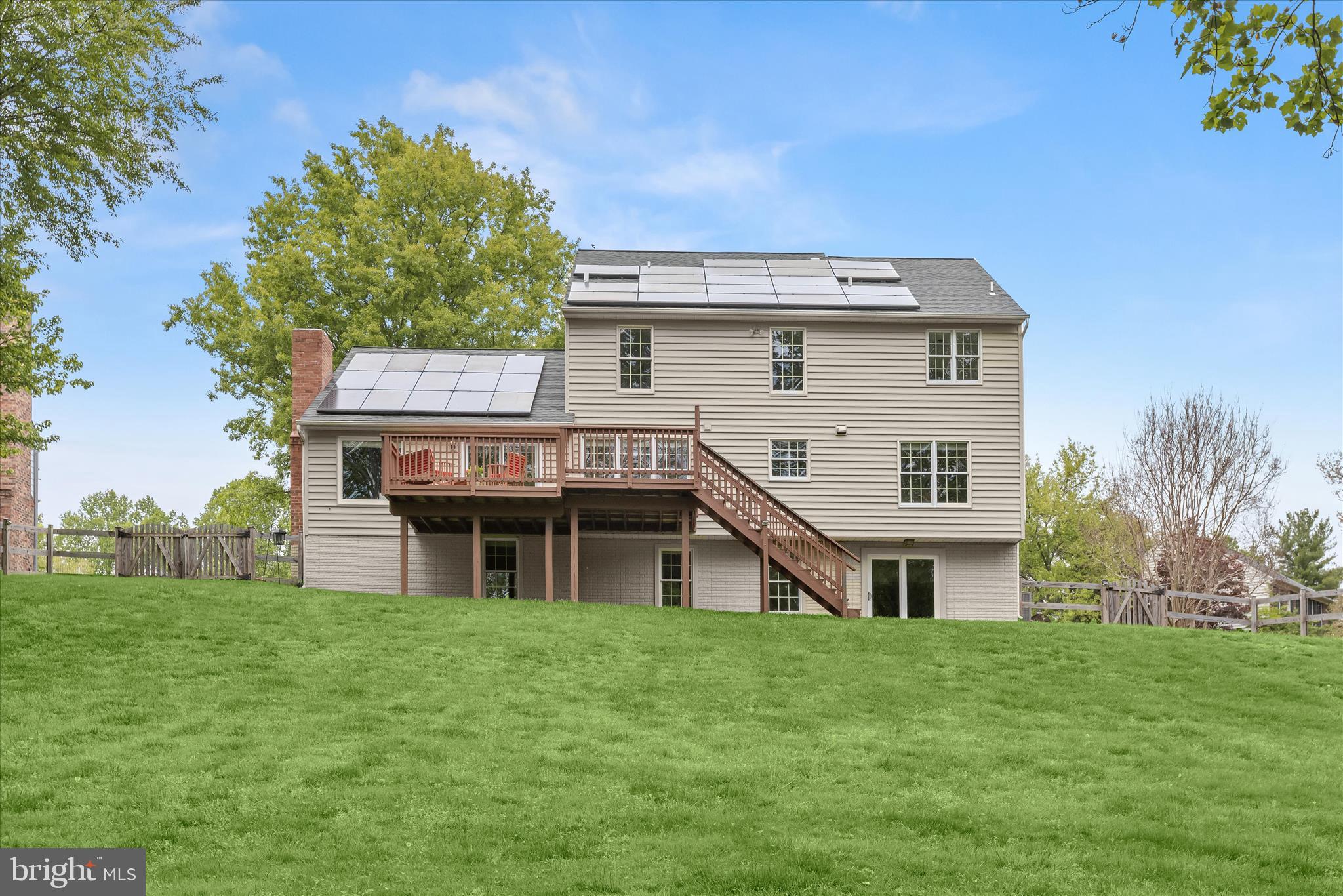 RIVERS EDGE - Residential