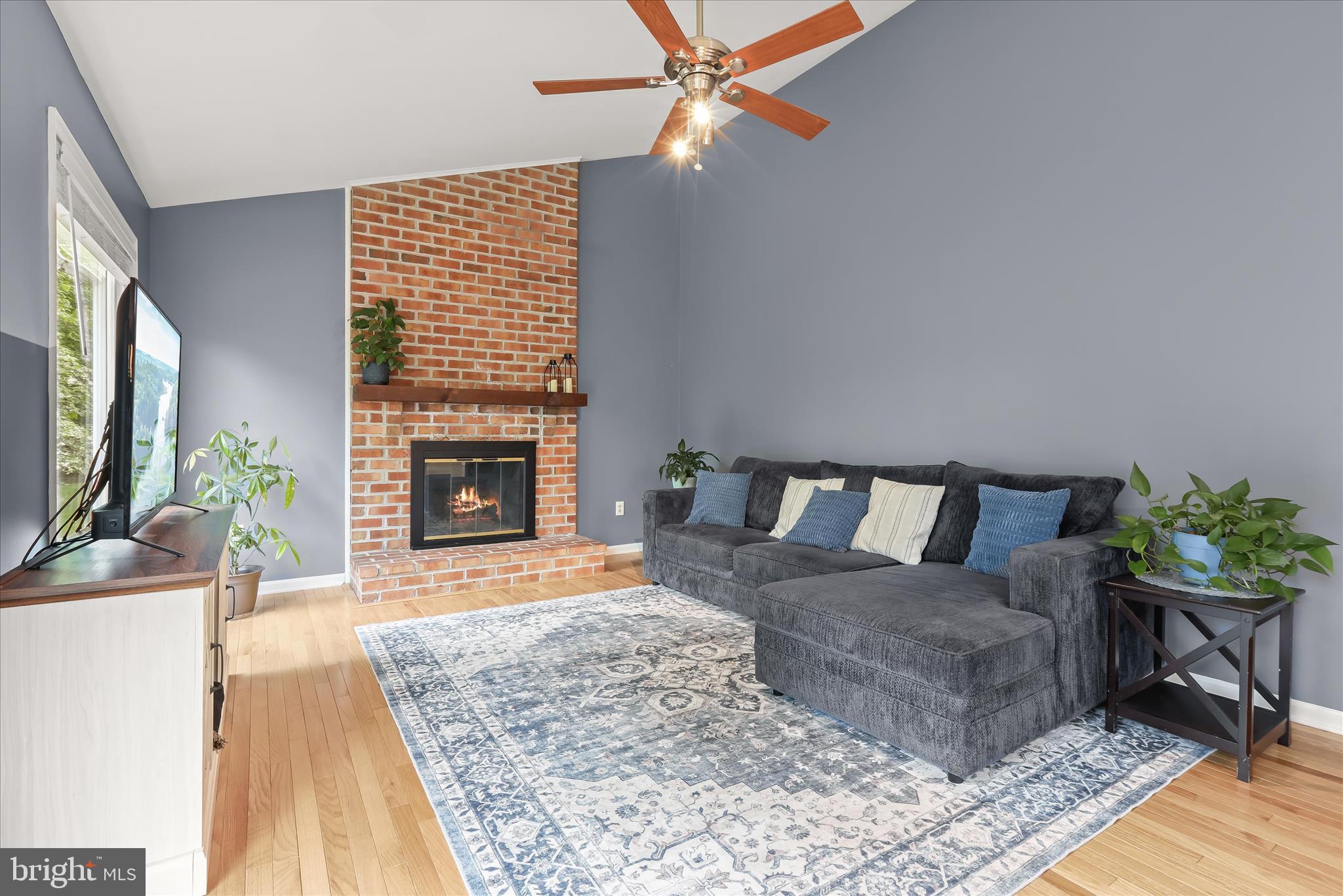 RIVERS EDGE - Residential