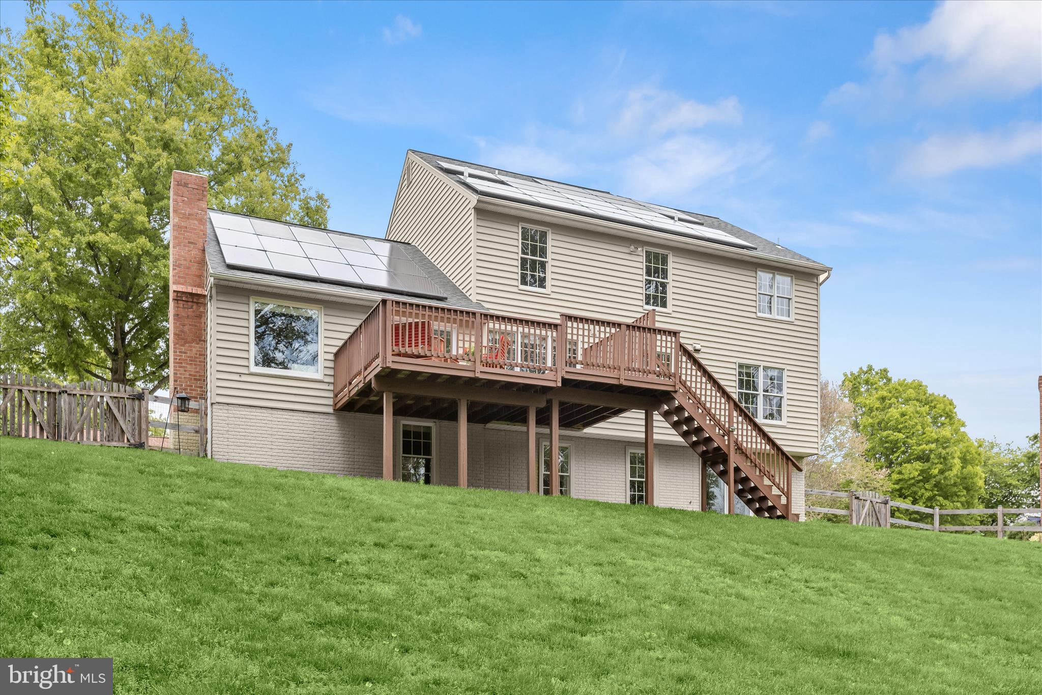 RIVERS EDGE - Residential