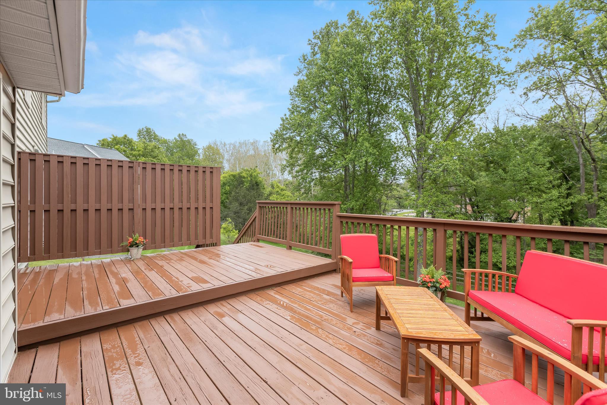 RIVERS EDGE - Residential