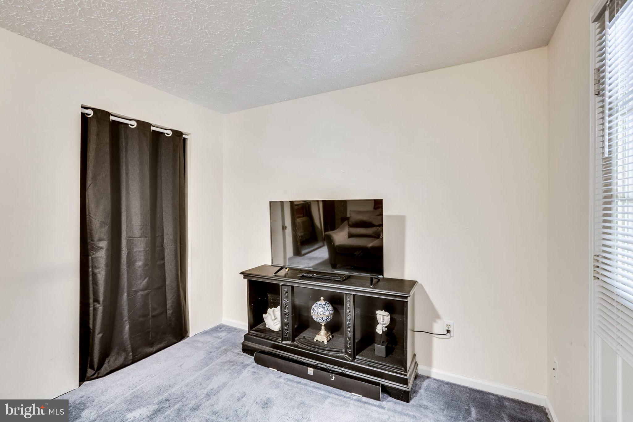 NEWINGTON HEIGHTS - Residential Lease