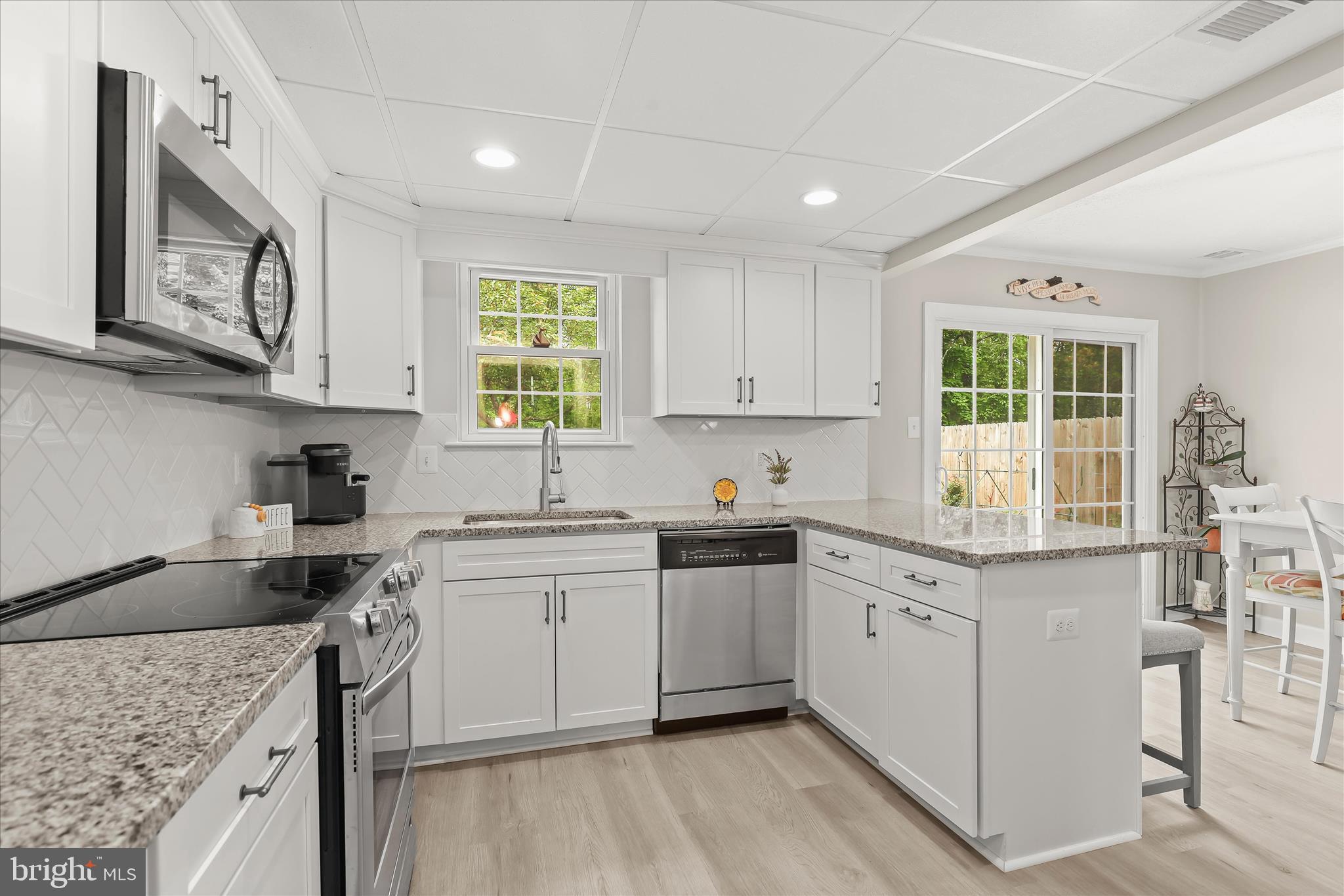 MAGOTHY ESTATES - Residential