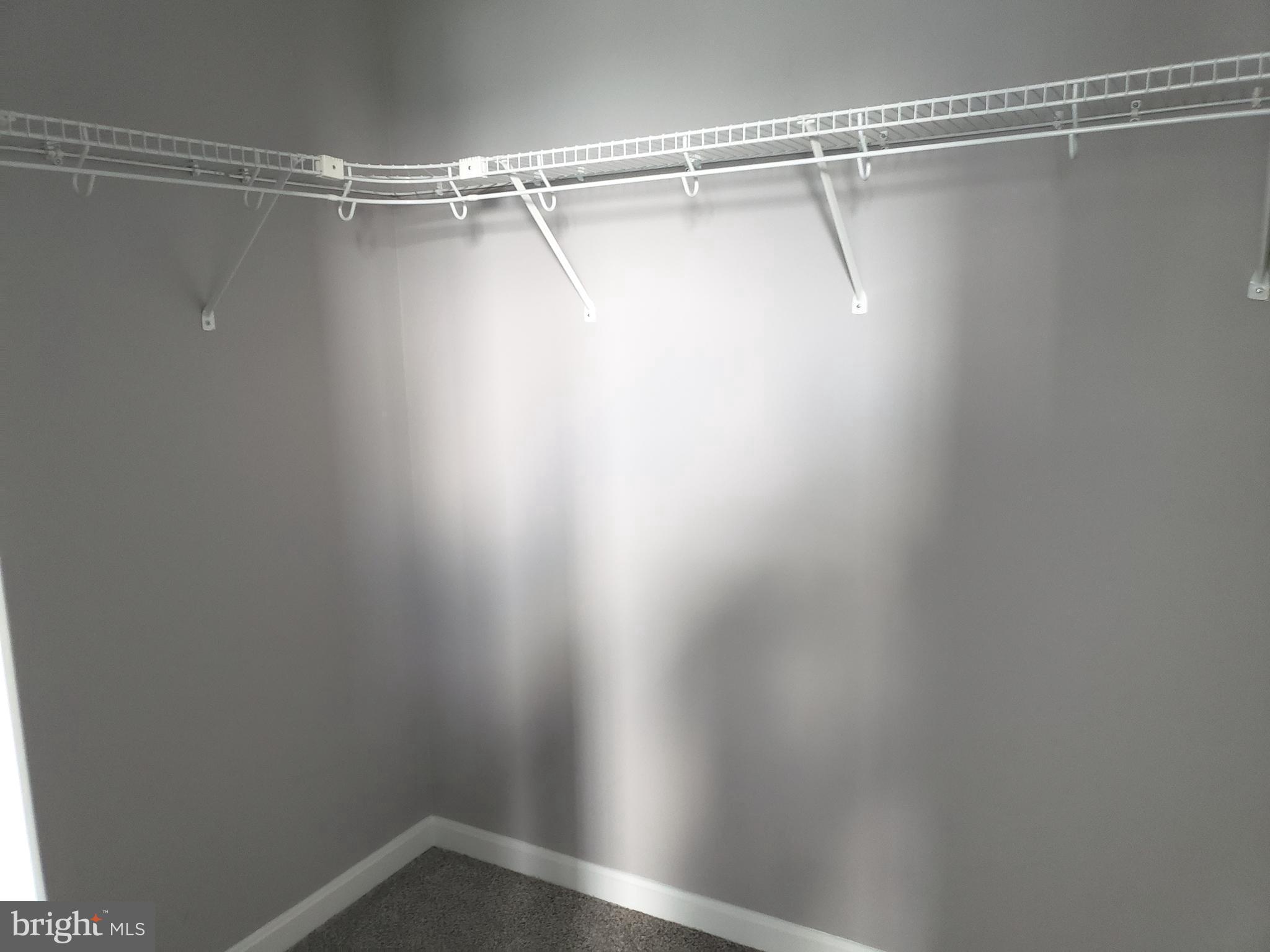 MILLS FARM - Residential