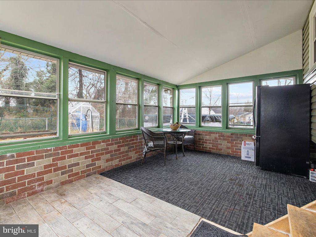 VALLEYWOOD - Residential