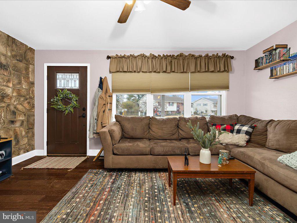 VALLEYWOOD - Residential