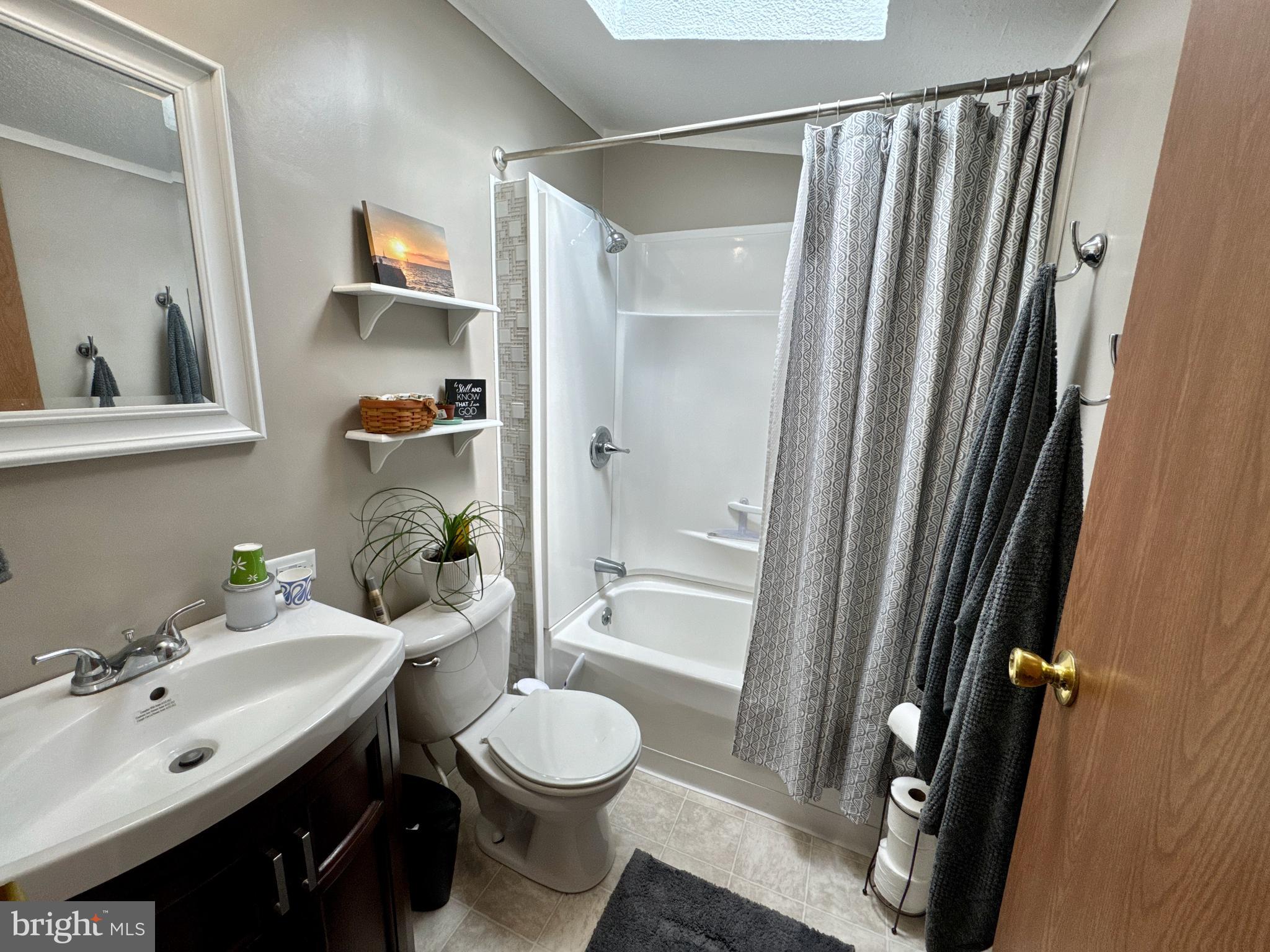 MEADOWVIEW ESTATES - Residential