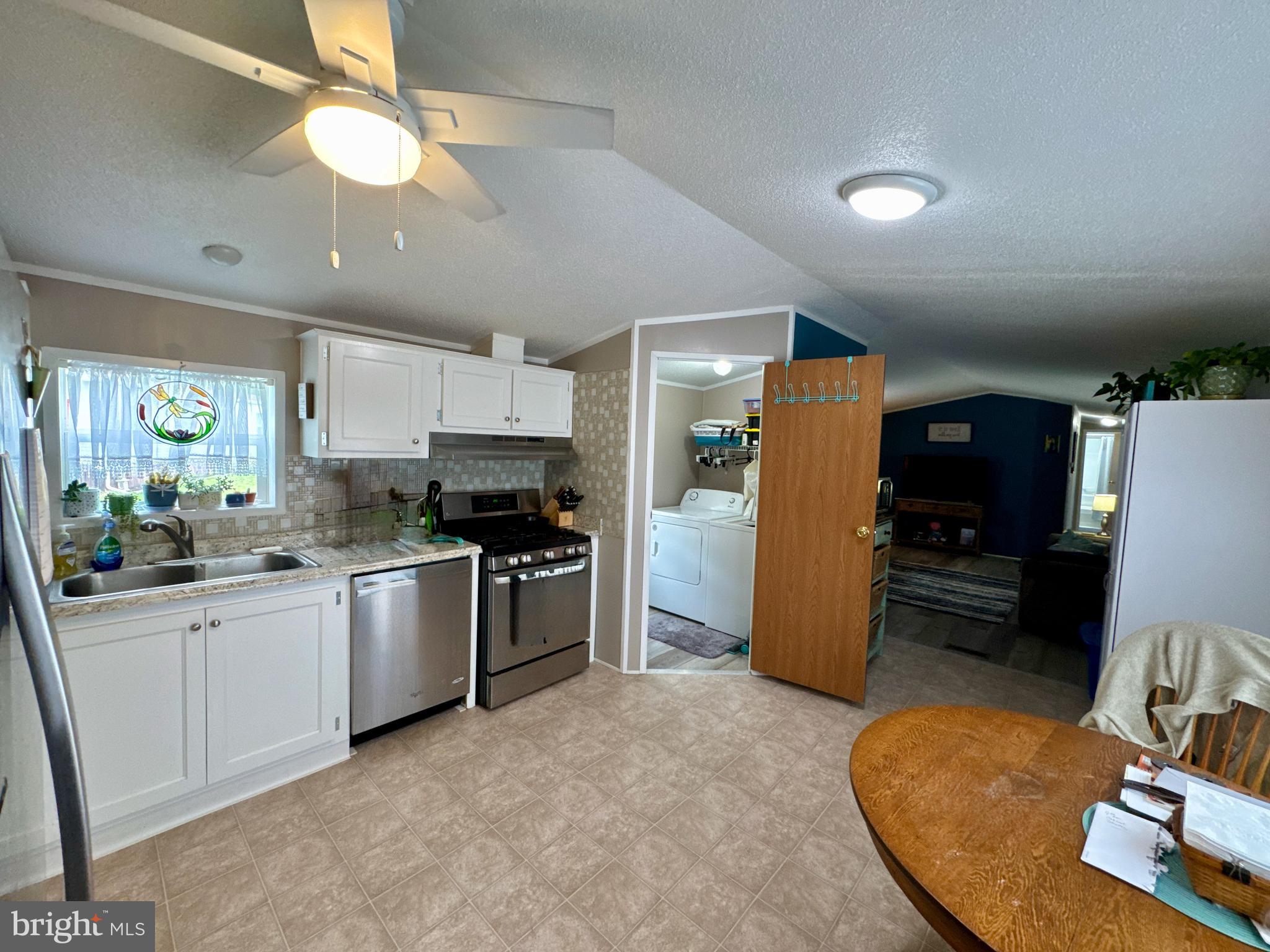 MEADOWVIEW ESTATES - Residential