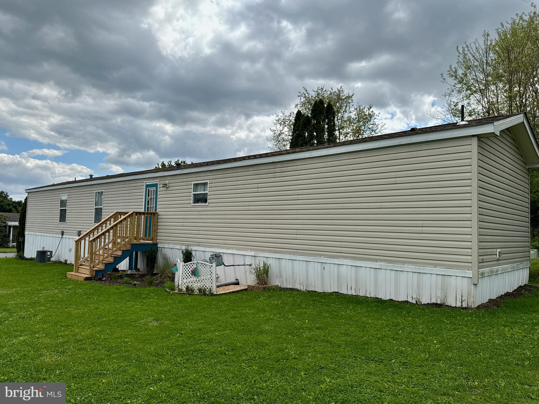 MEADOWVIEW ESTATES - Residential