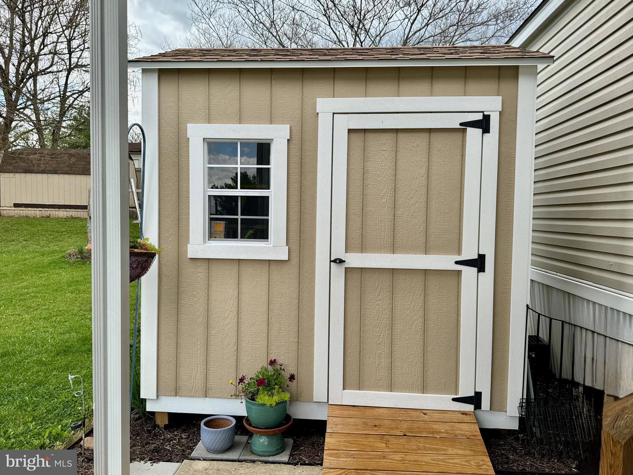 MEADOWVIEW ESTATES - Residential