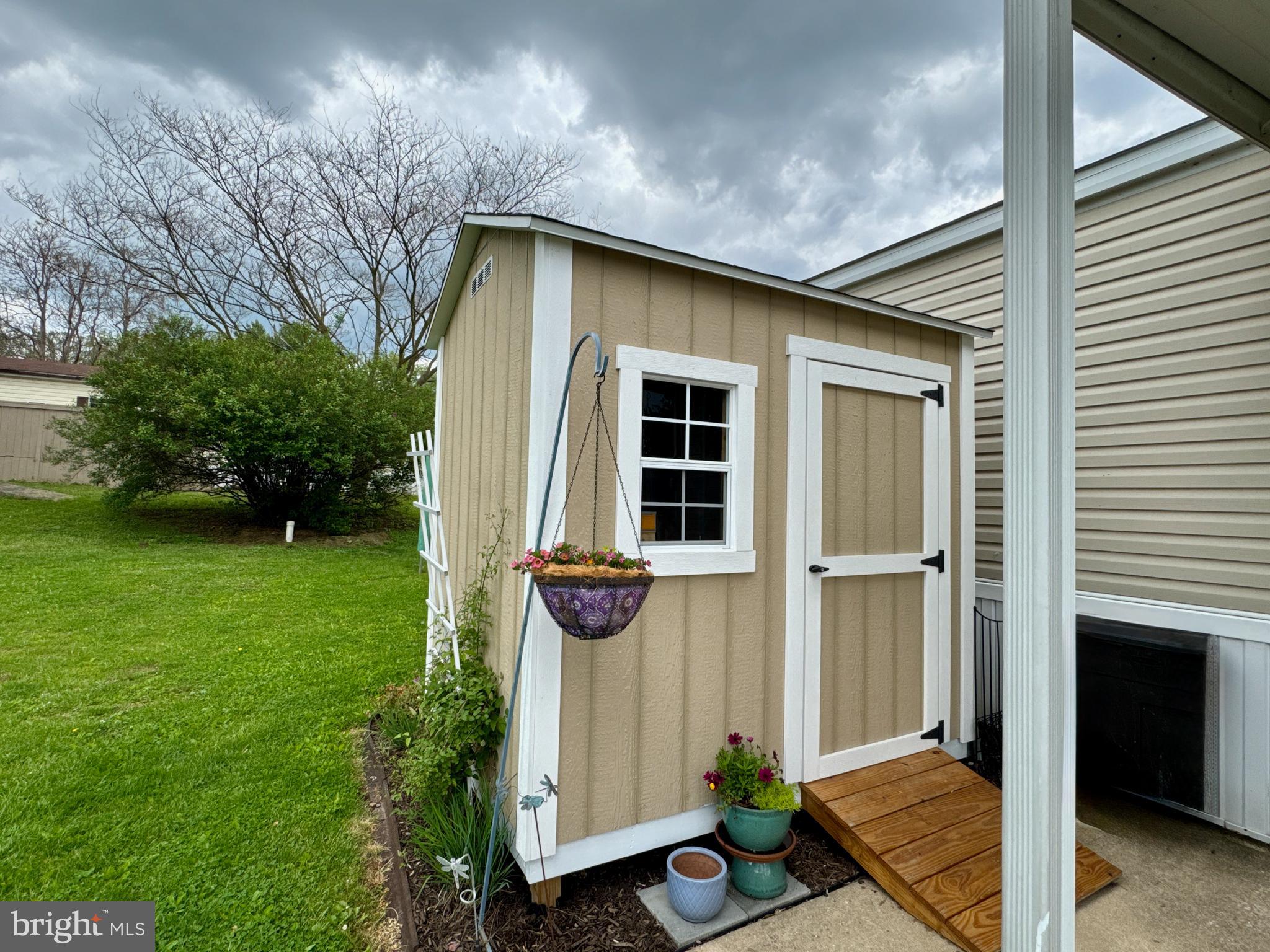 MEADOWVIEW ESTATES - Residential