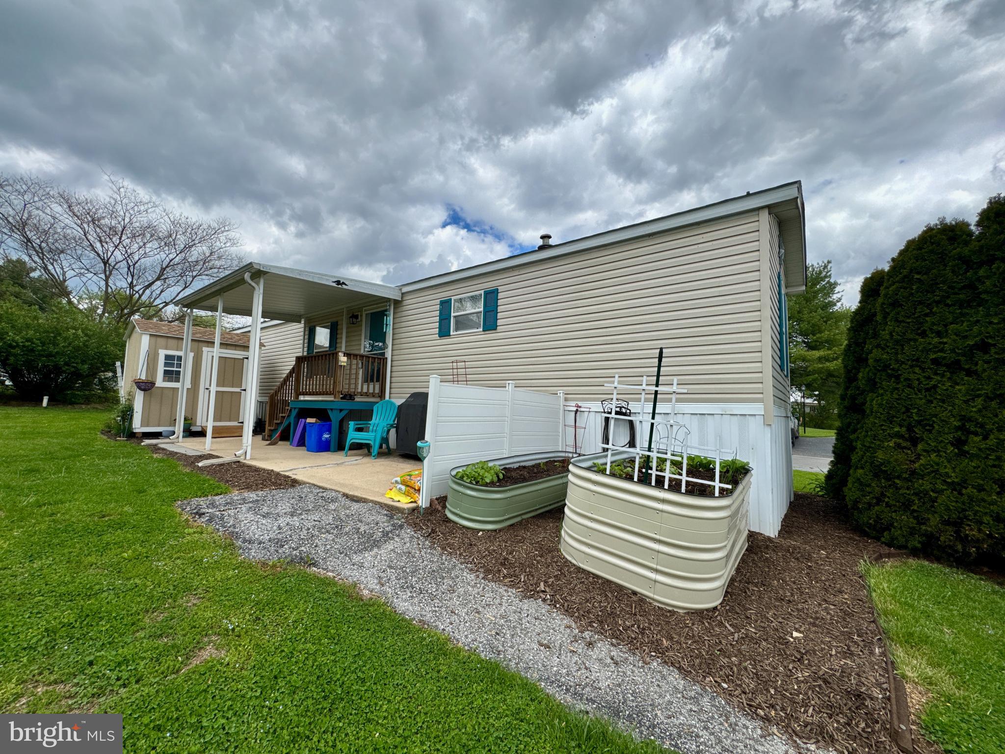 MEADOWVIEW ESTATES - Residential