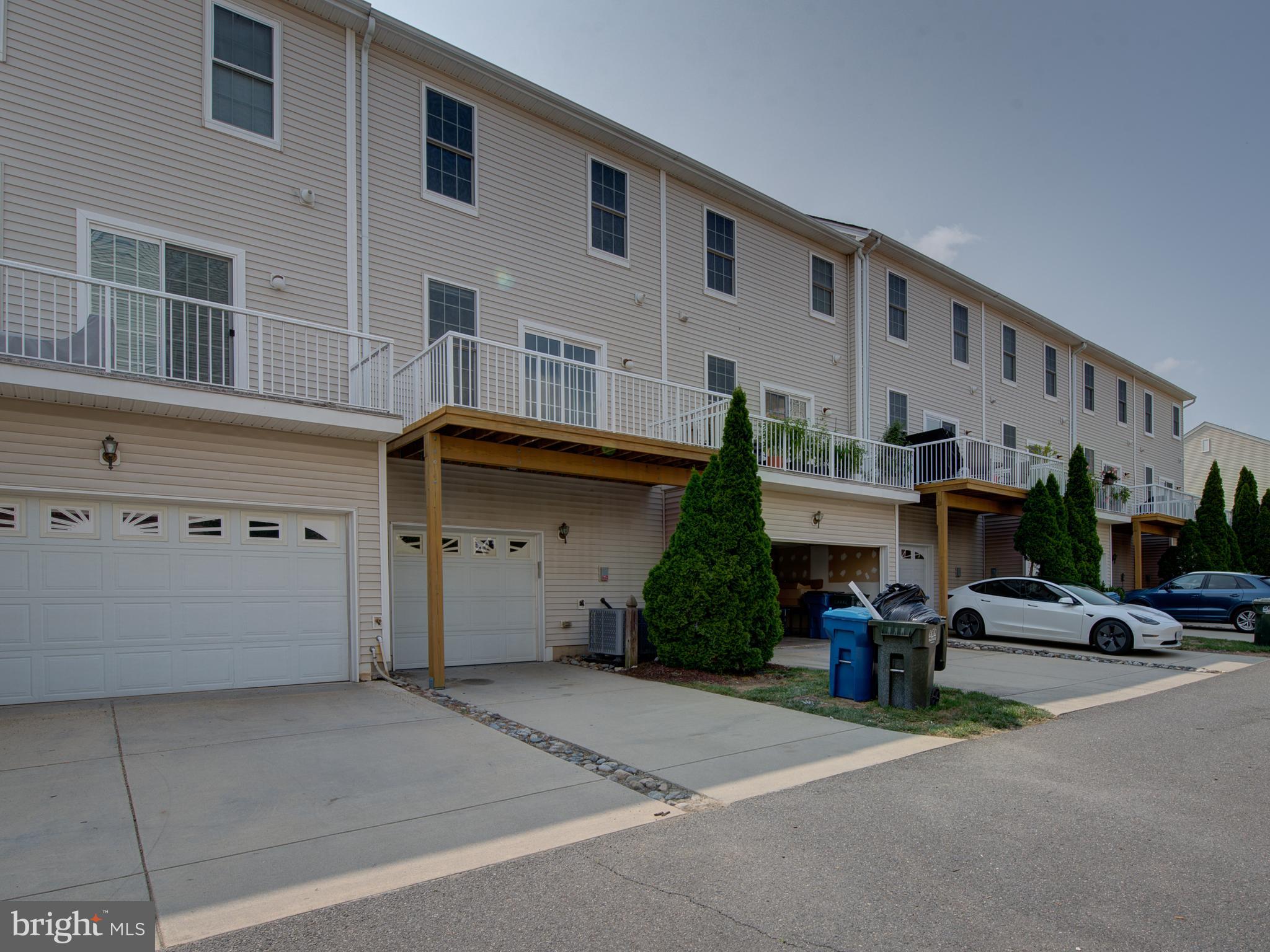 AMBERLEA AT SOUTH RIDING - Residential