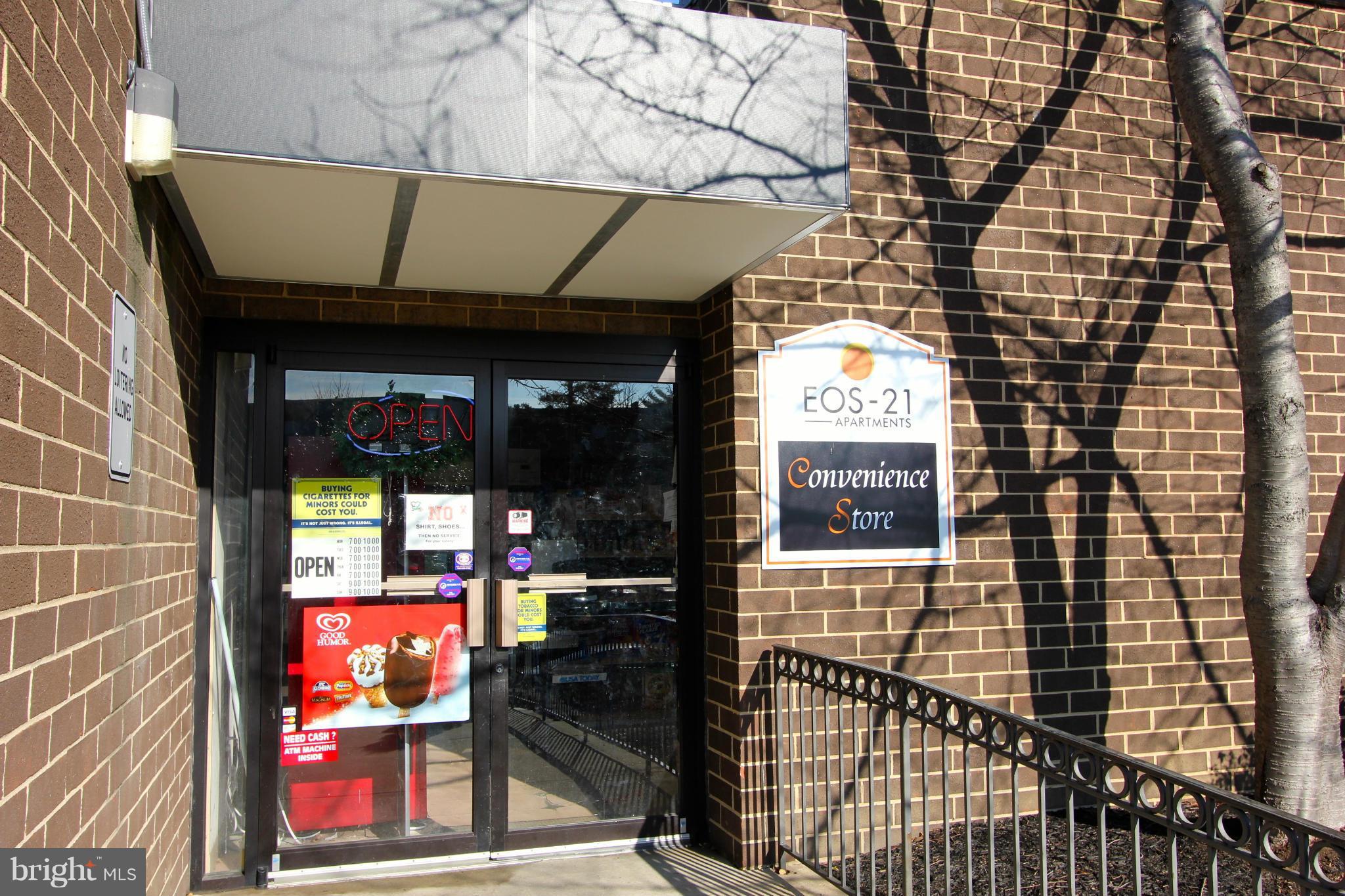 TWENTY-ONE - Residential