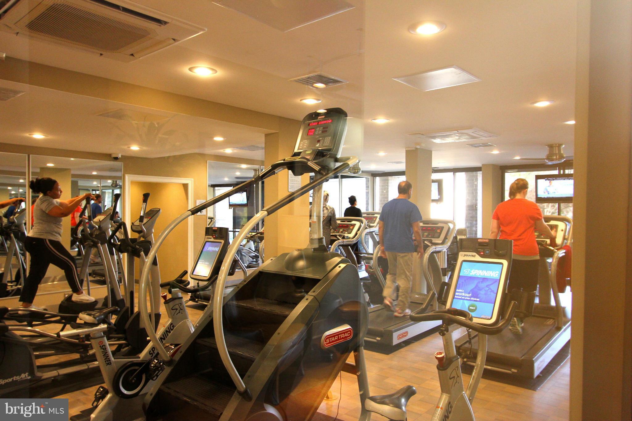 TWENTY-ONE - Residential