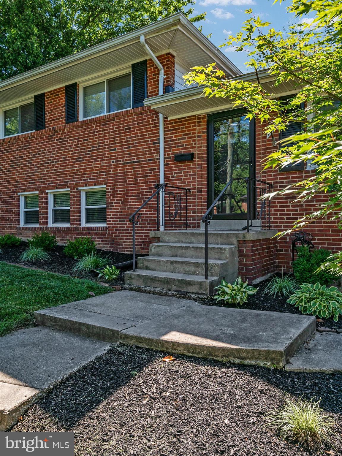 BURNT MILLS MANOR - Residential