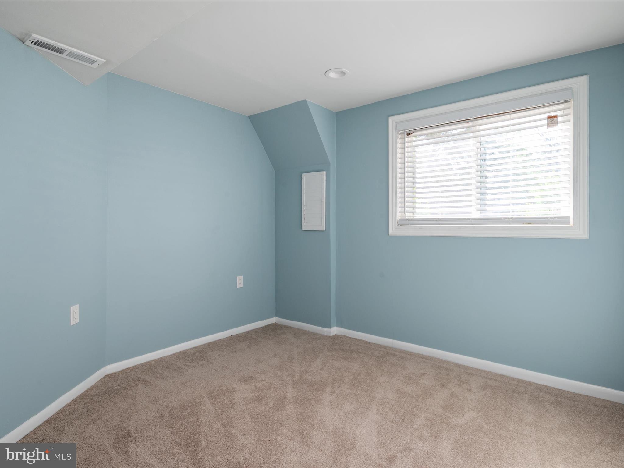 BURNT MILLS MANOR - Residential