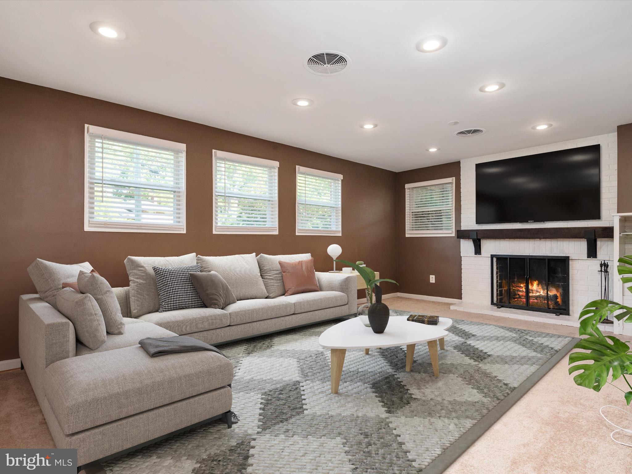 BURNT MILLS MANOR - Residential