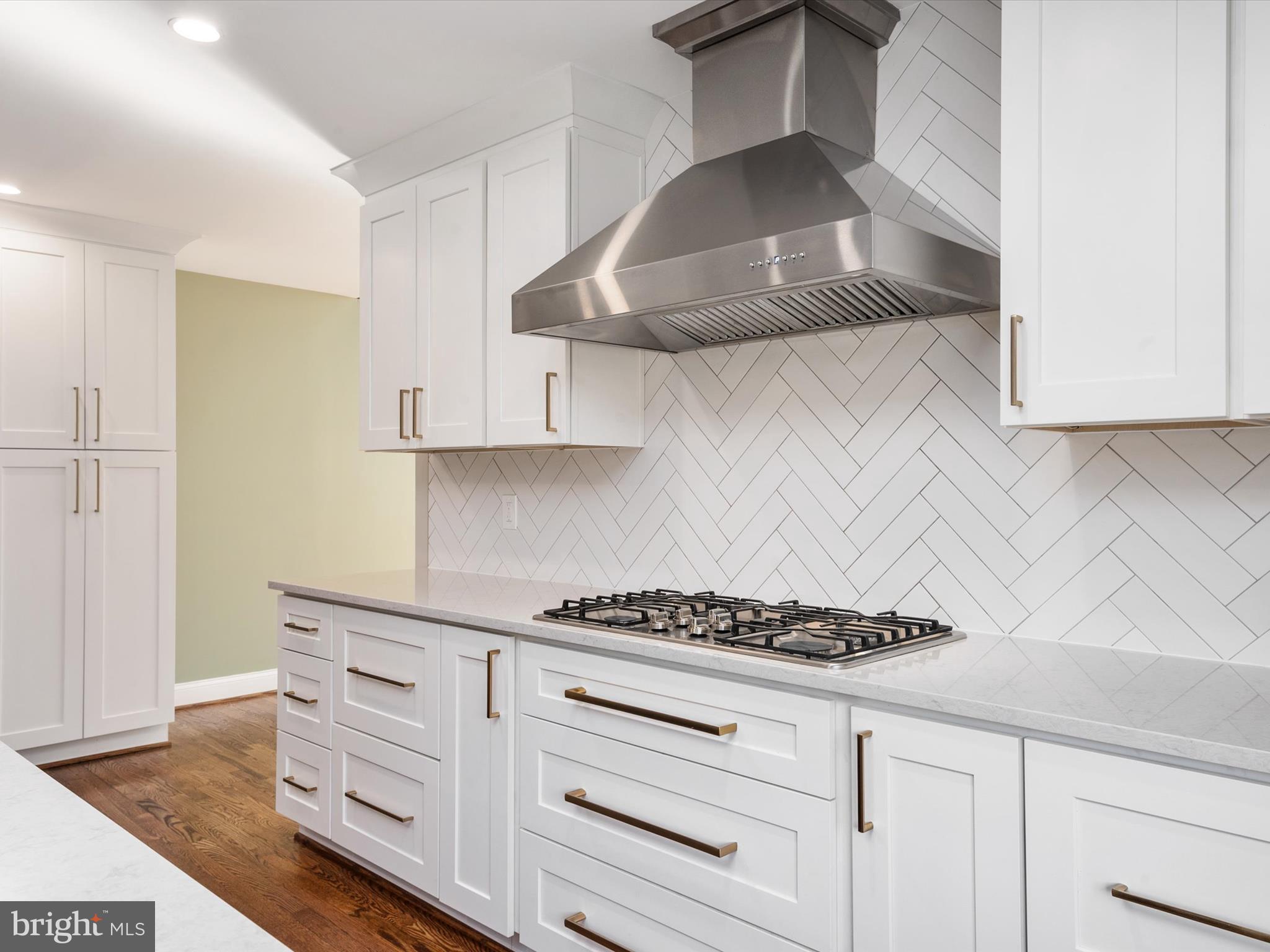 BURNT MILLS MANOR - Residential