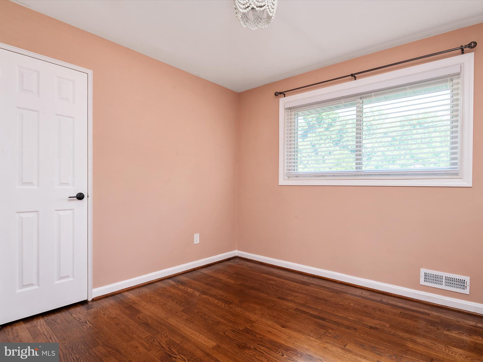 BURNT MILLS MANOR - Residential