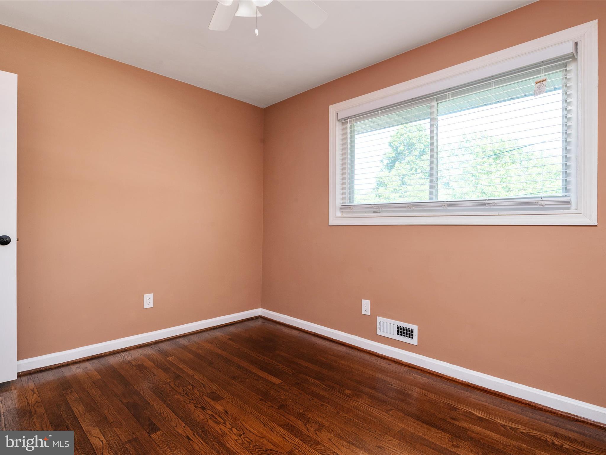 BURNT MILLS MANOR - Residential