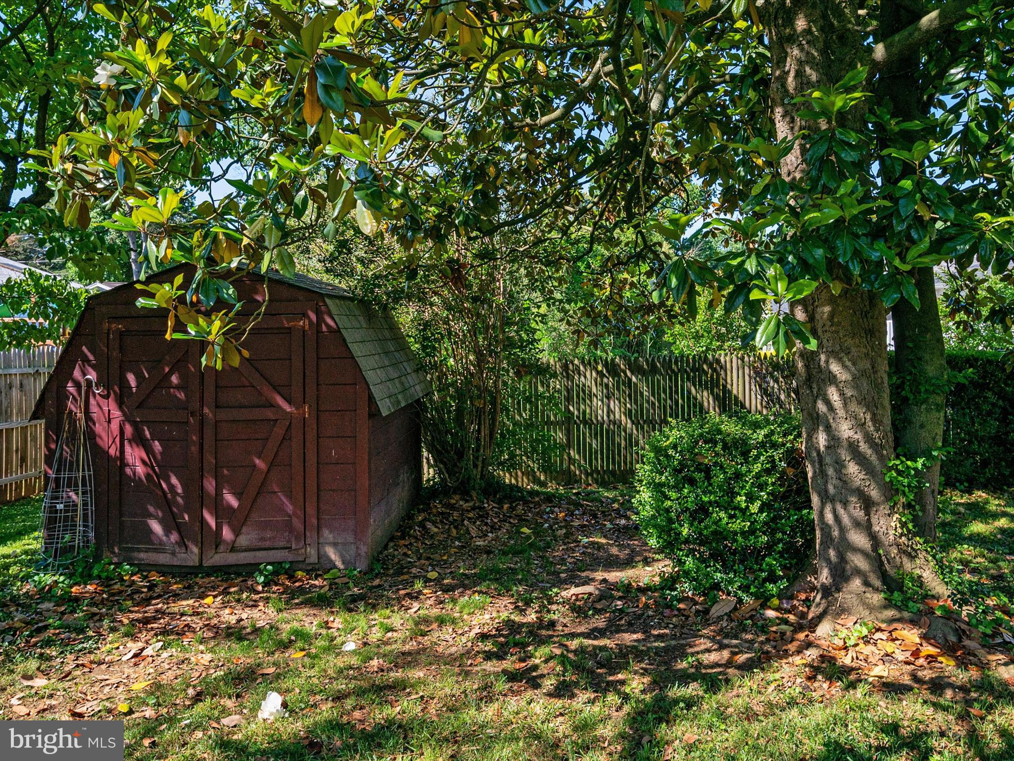 BURNT MILLS MANOR - Residential