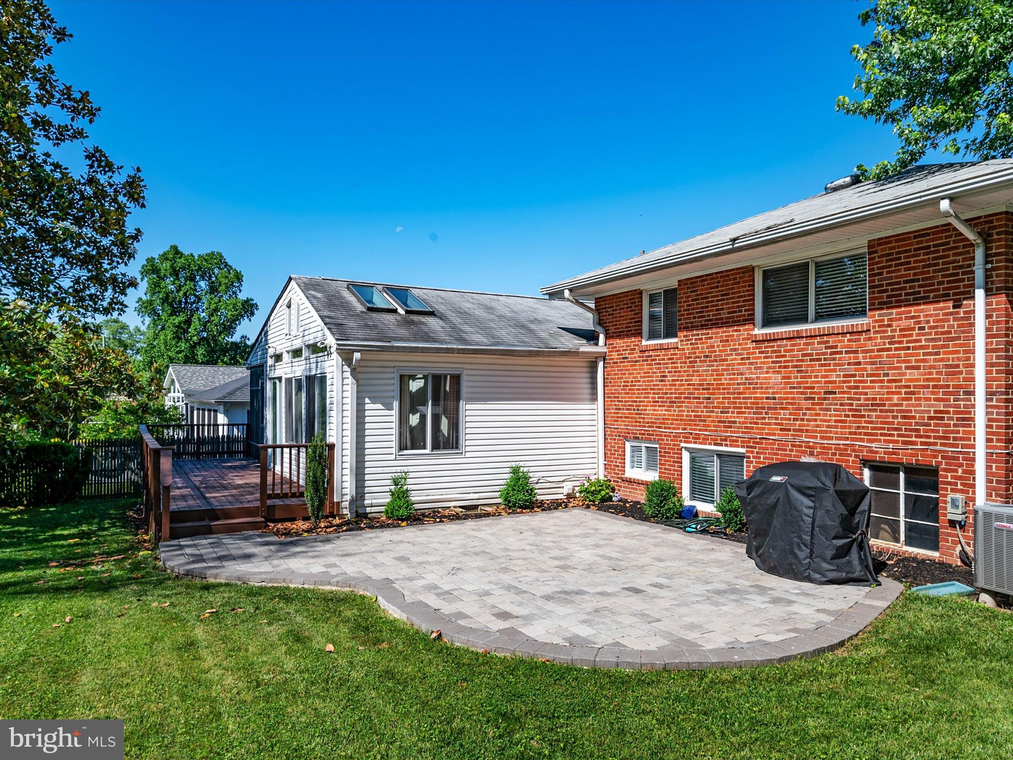 BURNT MILLS MANOR - Residential