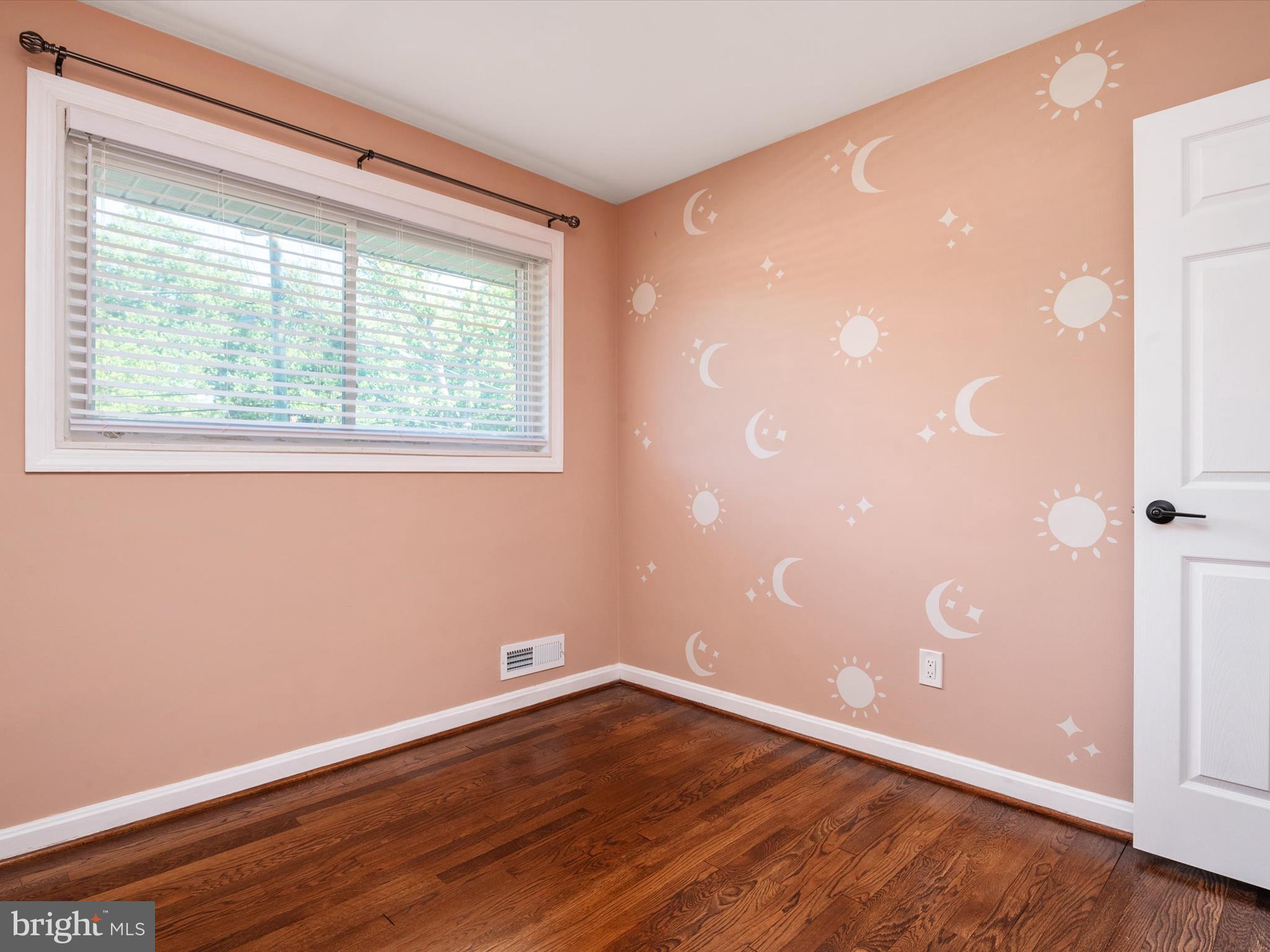 BURNT MILLS MANOR - Residential