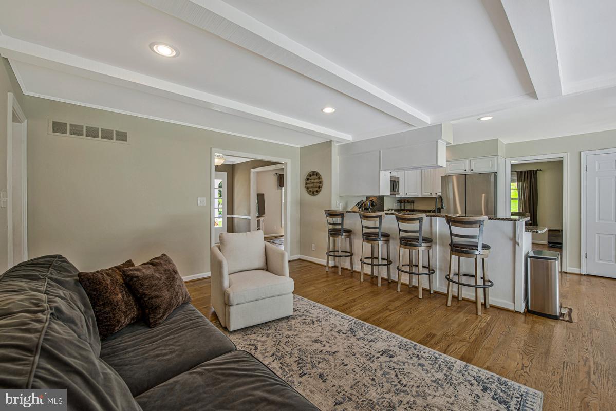 HAMPTON GARDENS - Residential