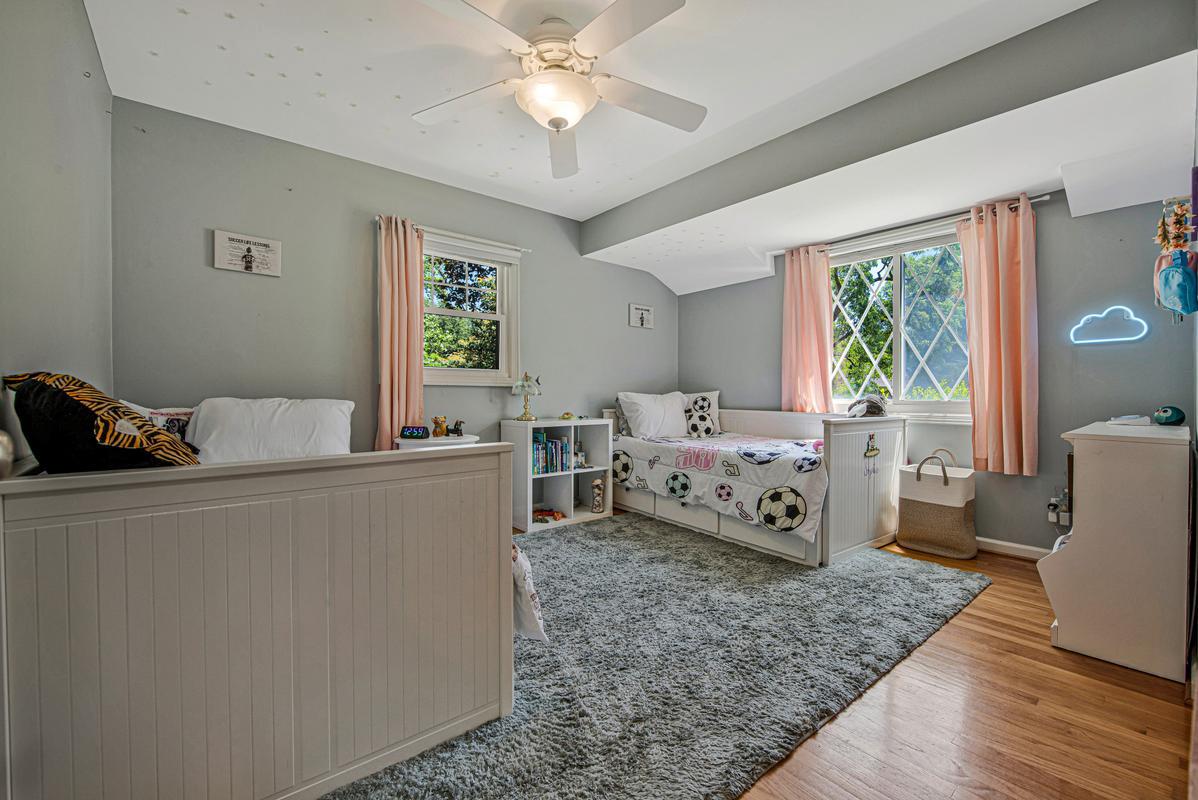 HAMPTON GARDENS - Residential