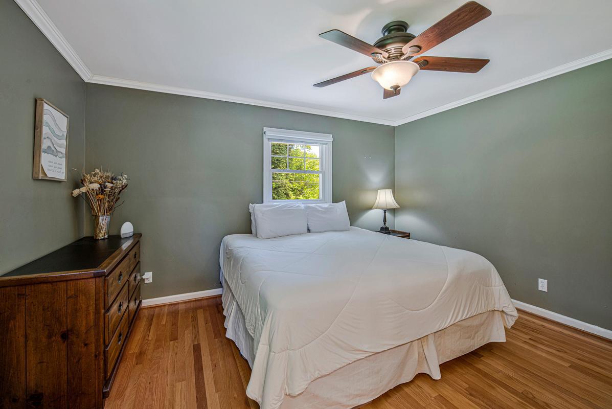 HAMPTON GARDENS - Residential
