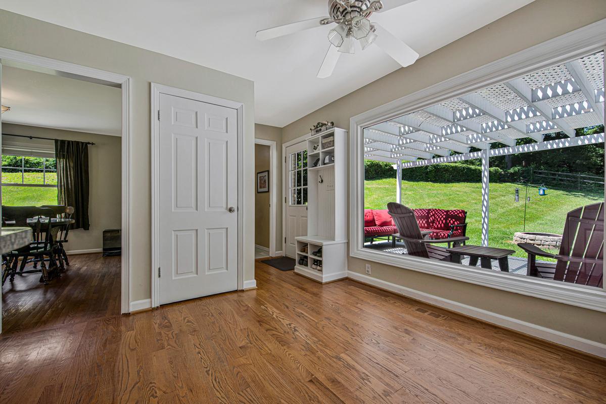 HAMPTON GARDENS - Residential