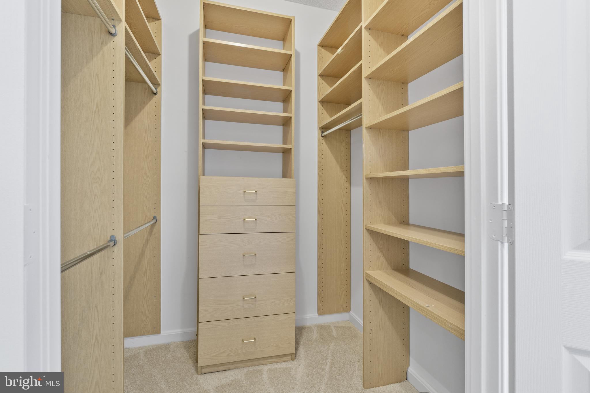 LEISURE WORLD - Residential