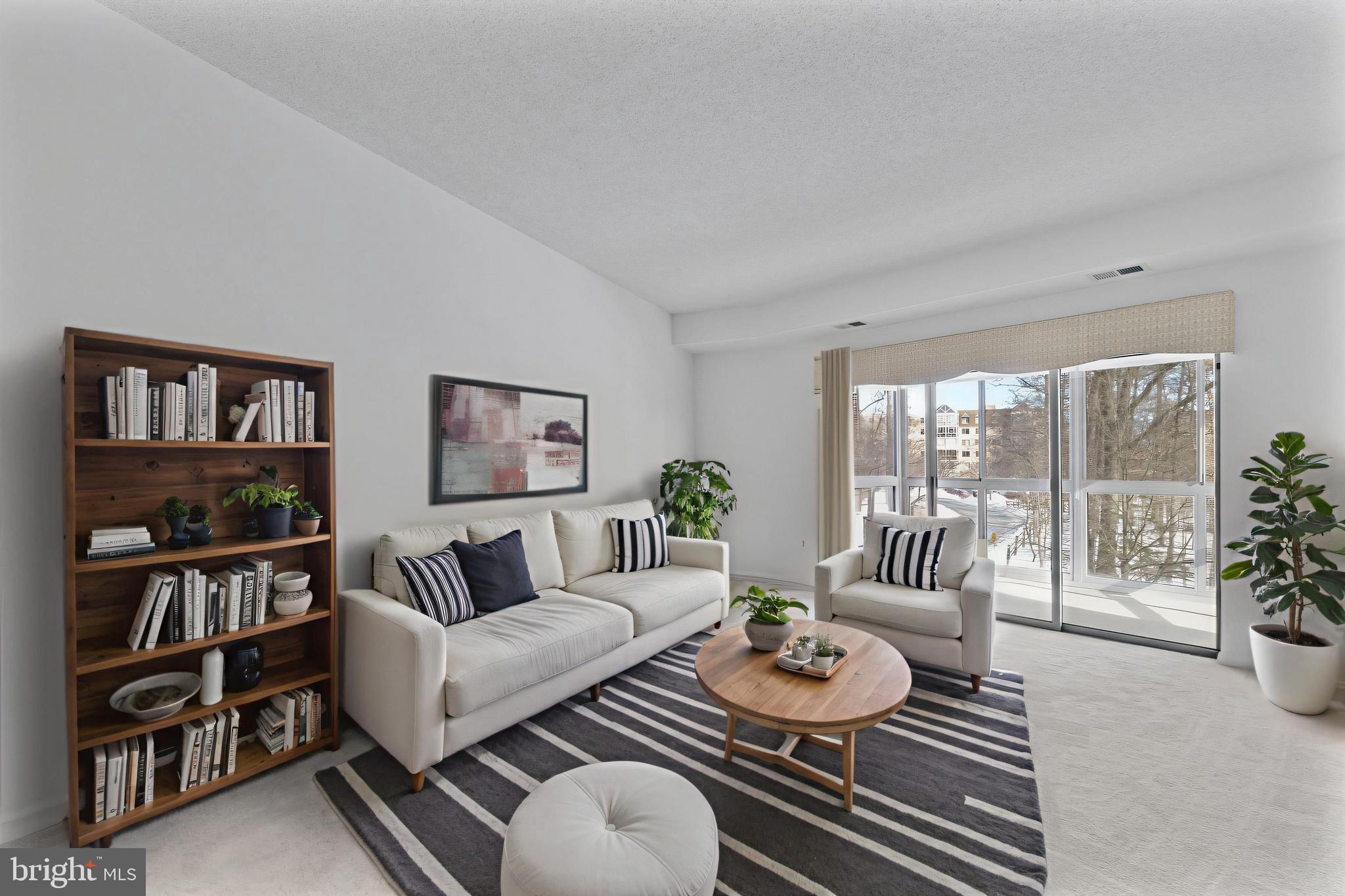 LEISURE WORLD - Residential