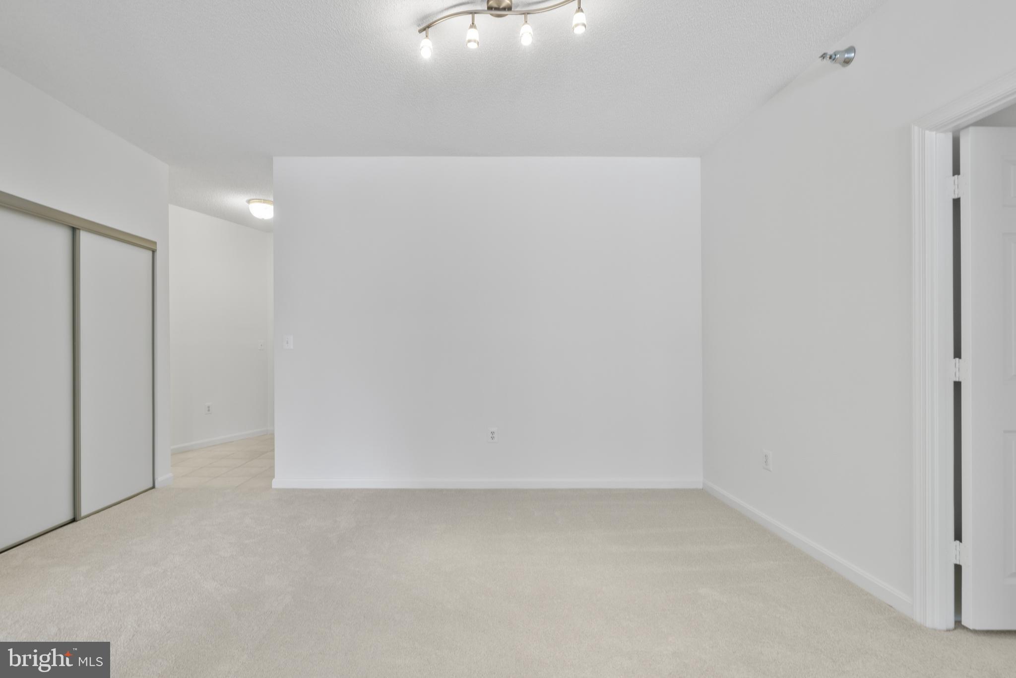 LEISURE WORLD - Residential