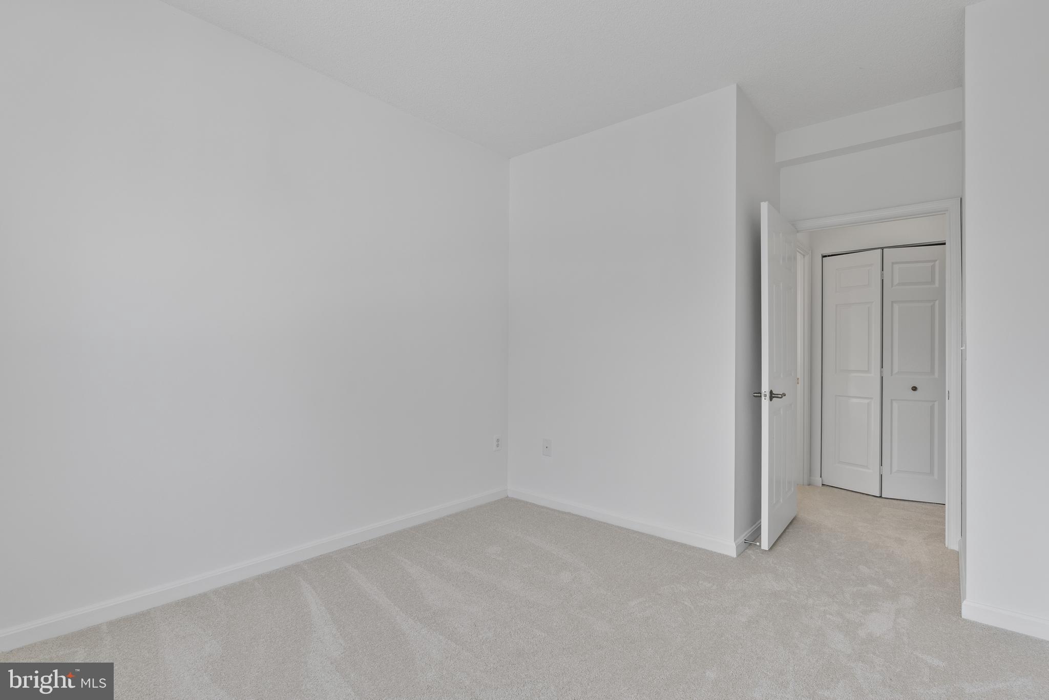 LEISURE WORLD - Residential