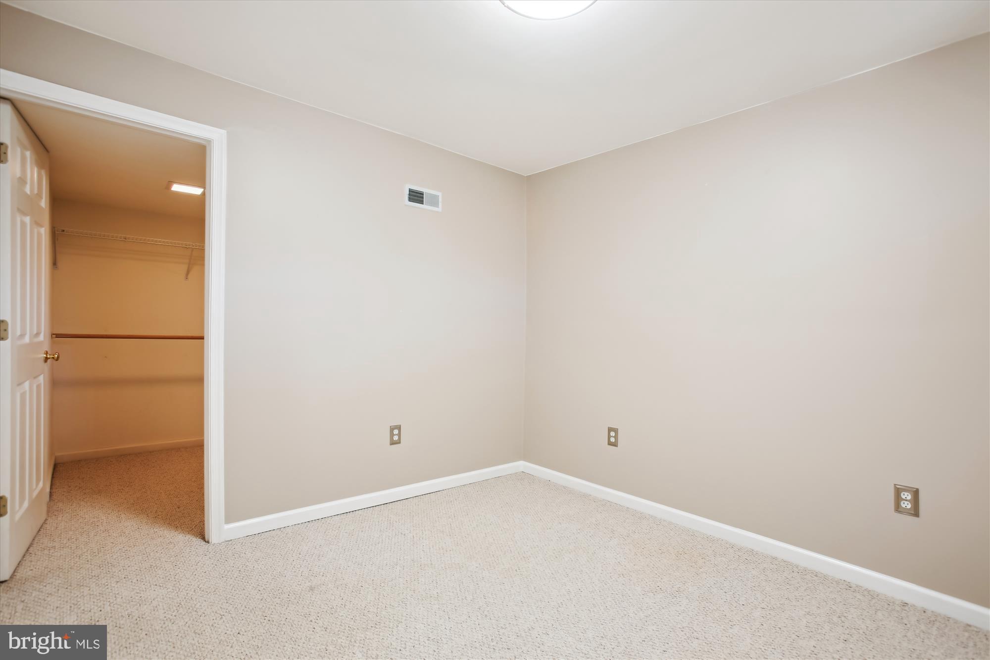 CREST RIDGE ESTATES - Residential