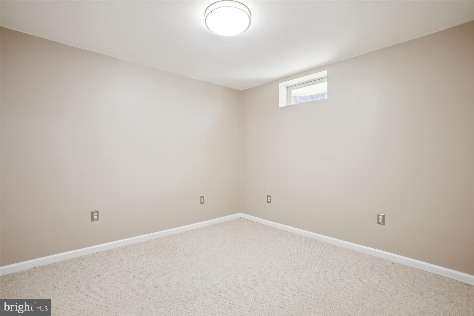 CREST RIDGE ESTATES - Residential