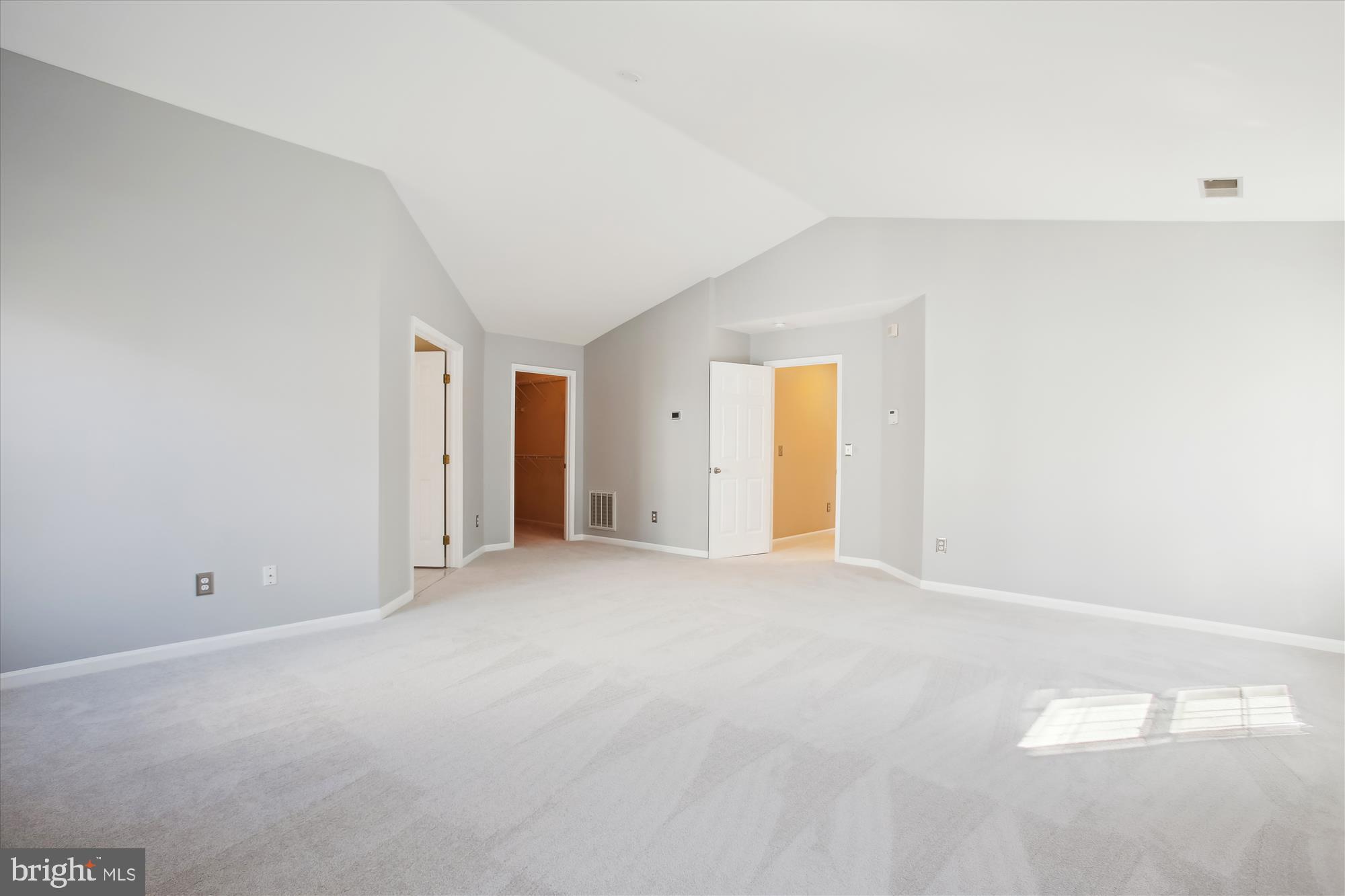 CREST RIDGE ESTATES - Residential