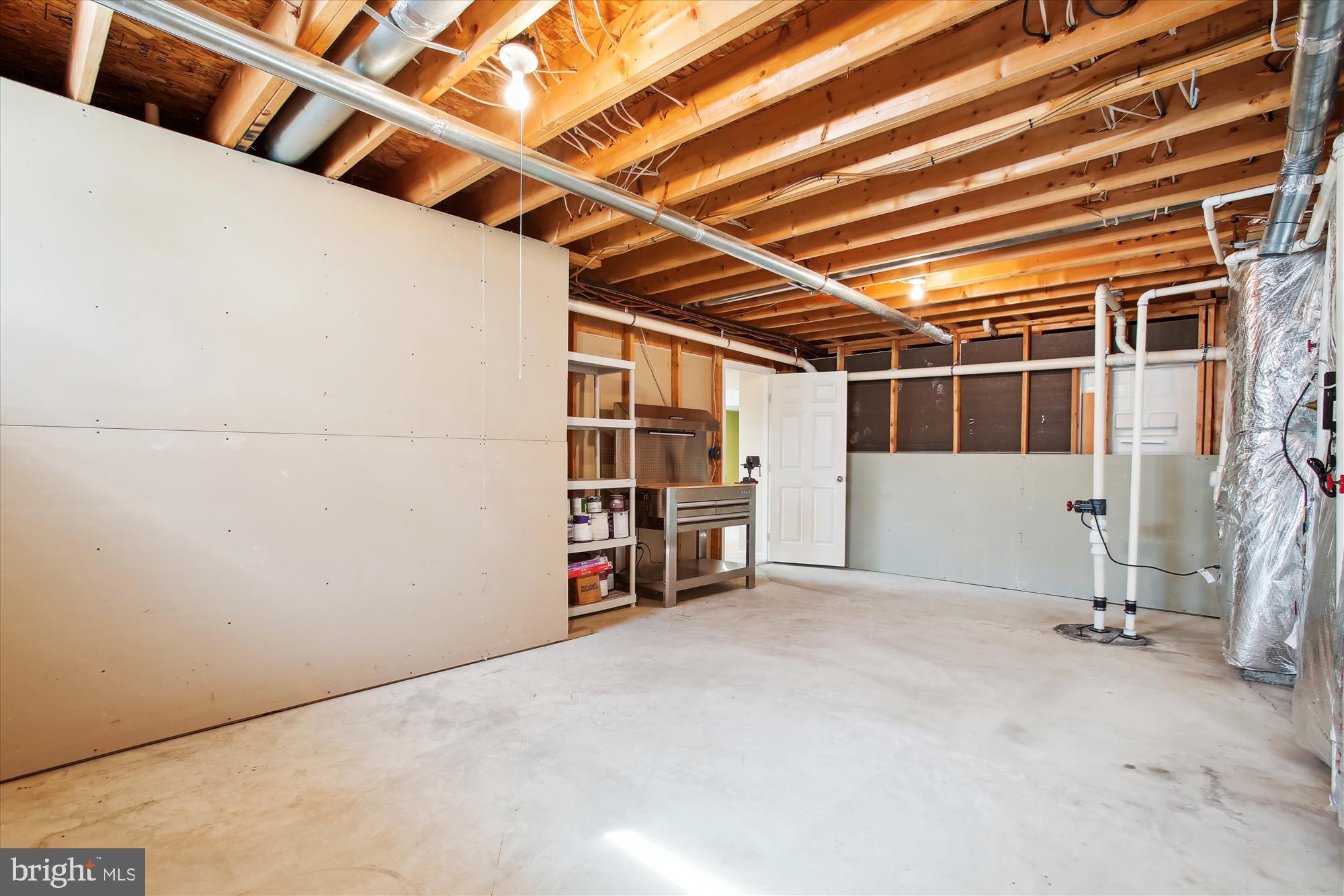 CREST RIDGE ESTATES - Residential