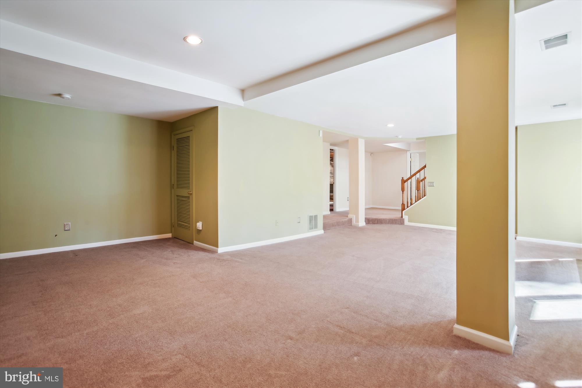 CREST RIDGE ESTATES - Residential